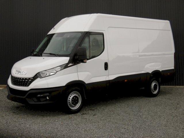 Iveco daily FOURGON 35S18 EMPATTEMENT 3520L H2